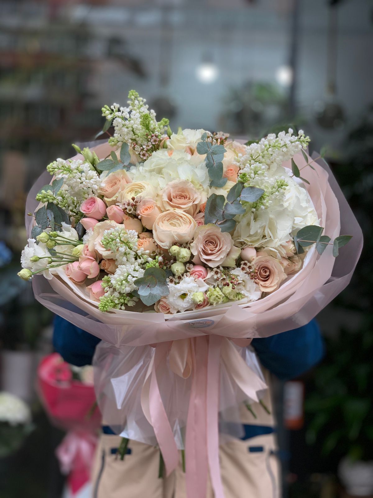 Buchet Premium Pastel cu Hortensii și Ranunculus