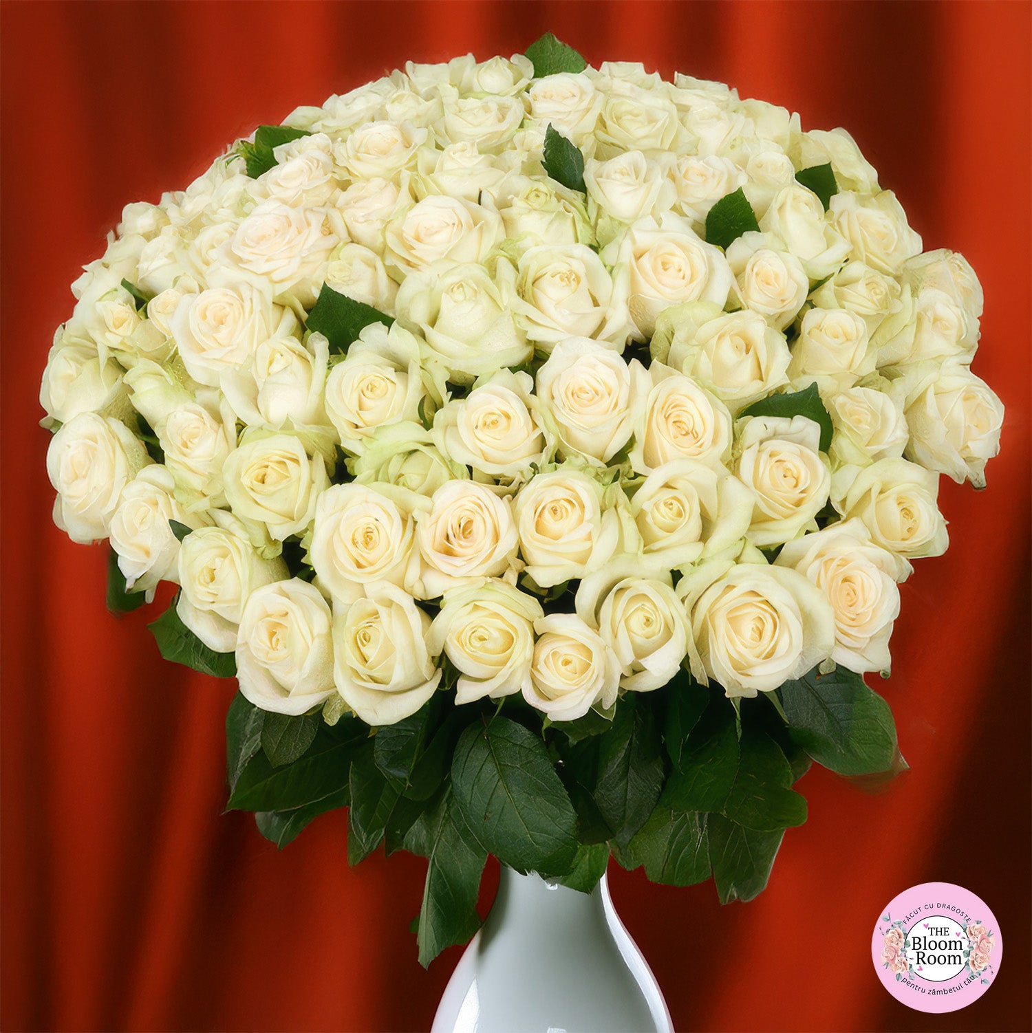 Buchet 51 Trandafiri Albi eleganță și rafinament la 650 lei