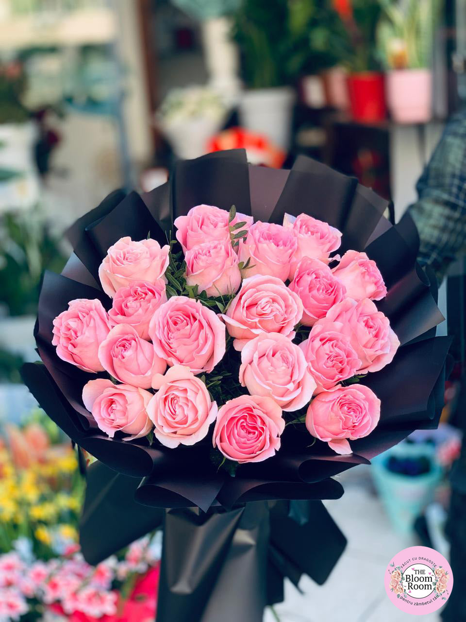 Buchet de 19 trandafiri roz