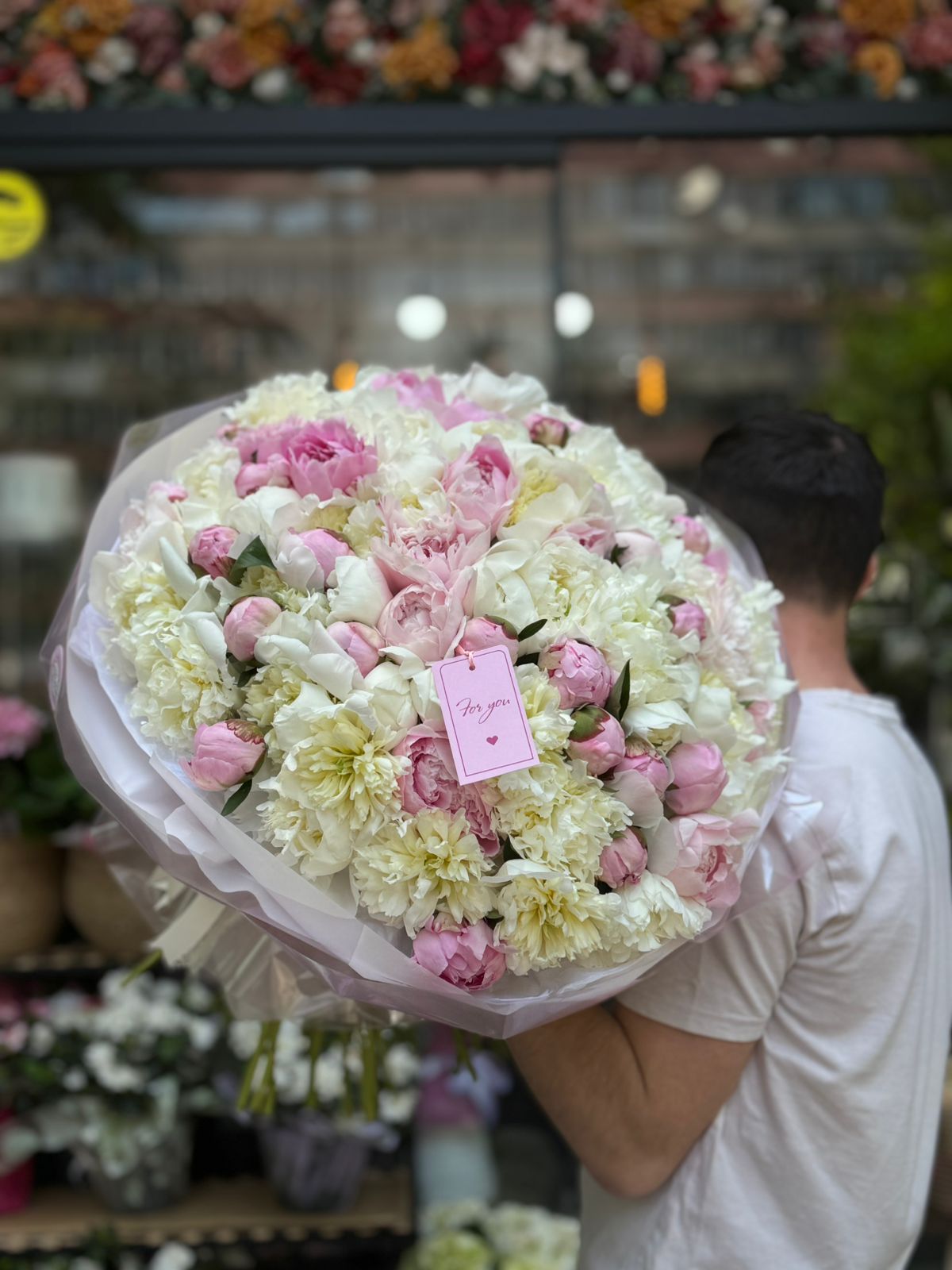 Buchet de 101 Bujori  Roz și Albi Premium