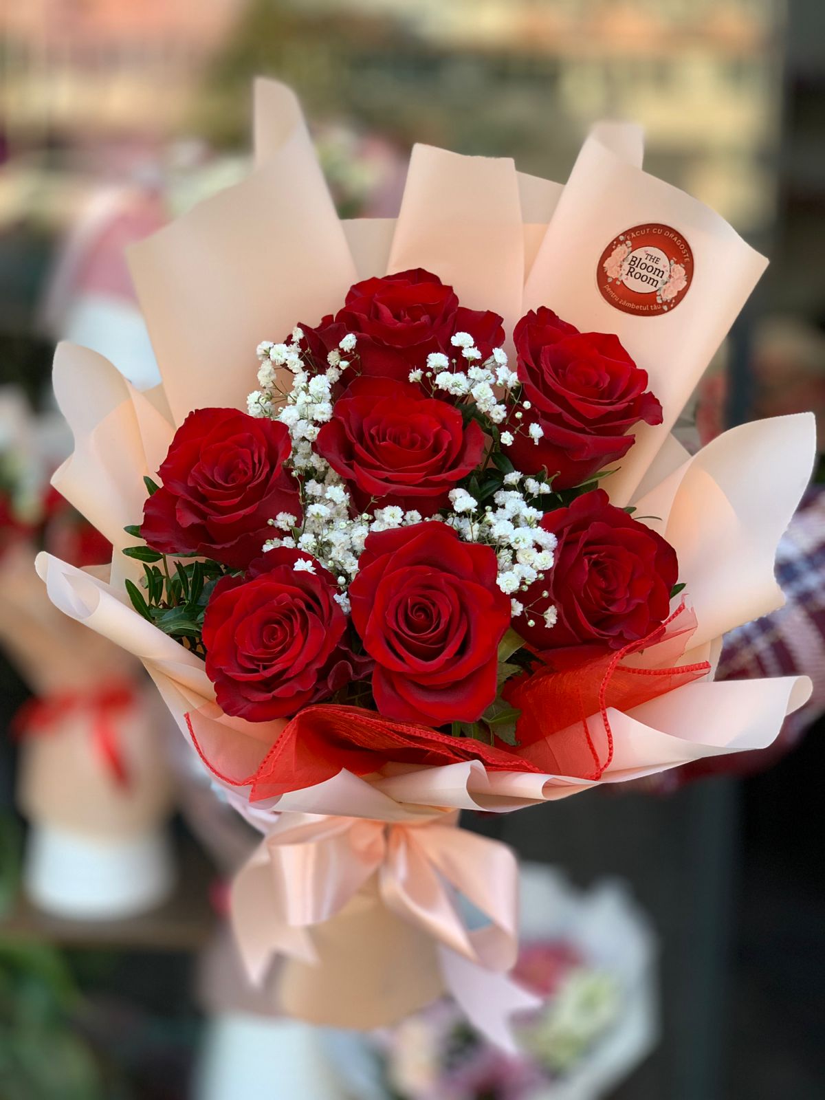7 rose rosse premium con gipsofila Obor Bucarest