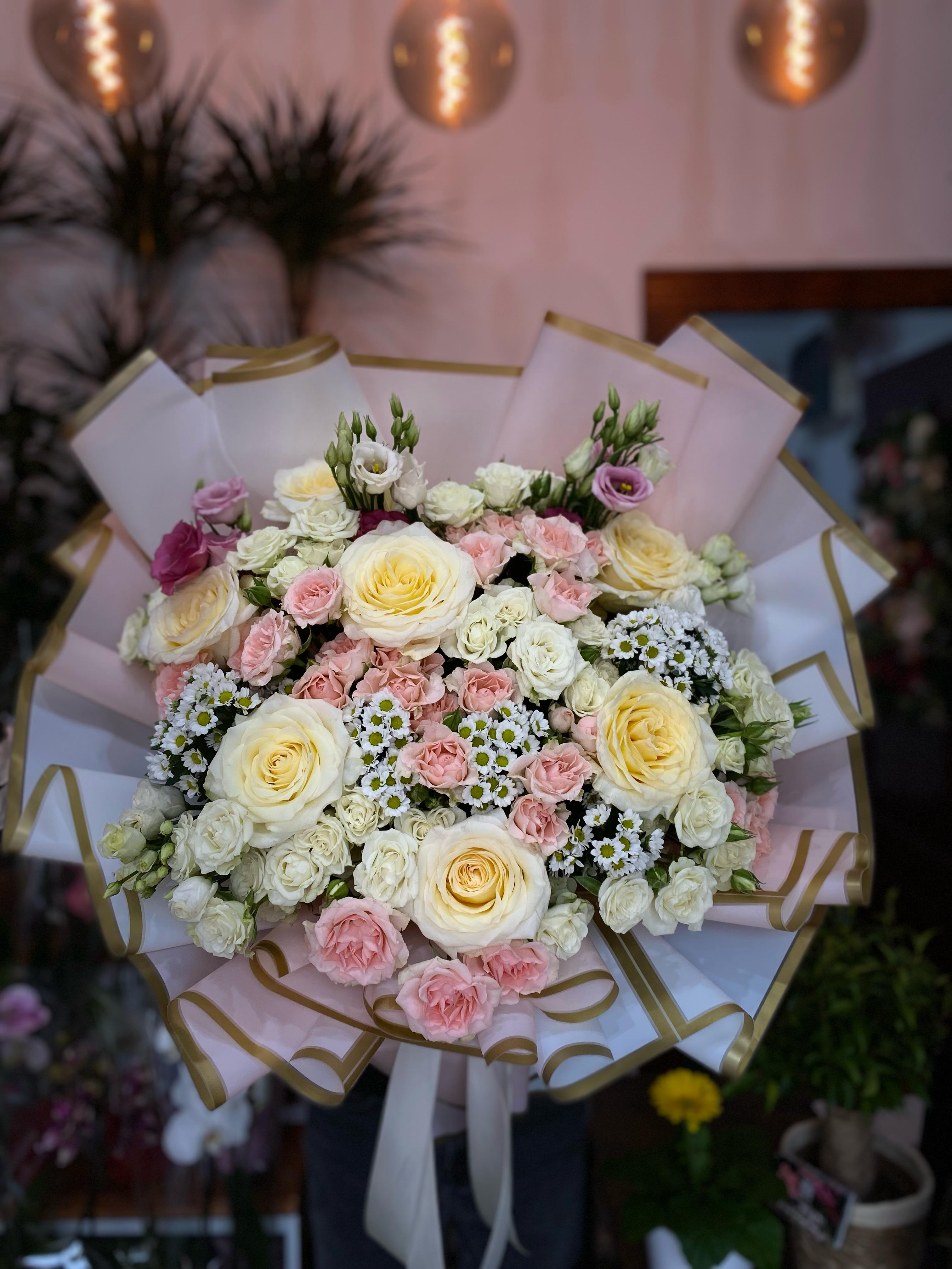 eustoma trandafiri buchet romania bucharest