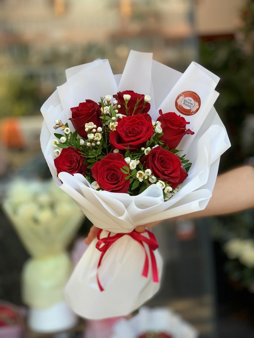 7 rose rosse premium con gipsofila Obor Bucarest